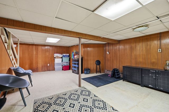 490 Union St, Leominster, MA 01453