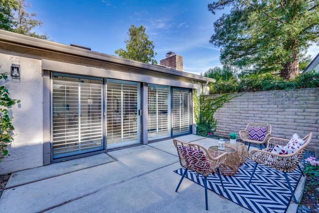 19816 Vineyard Lane, Saratoga, CA 95070