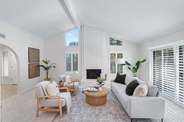 19816 Vineyard Lane, Saratoga, CA 95070