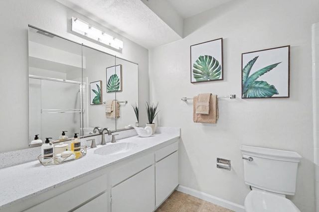 19816 Vineyard Lane, Saratoga, CA 95070