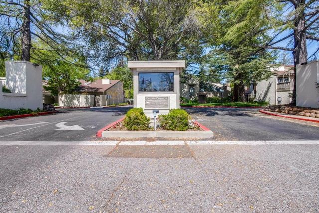 19816 Vineyard Lane, Saratoga, CA 95070