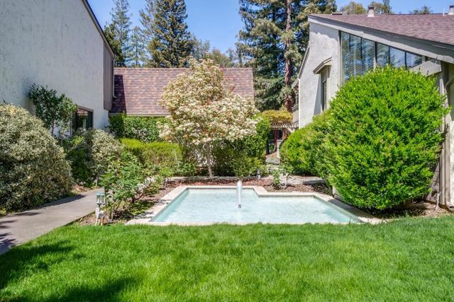 19816 Vineyard Lane, Saratoga, CA 95070