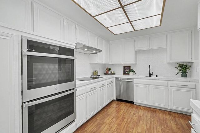 19816 Vineyard Lane, Saratoga, CA 95070