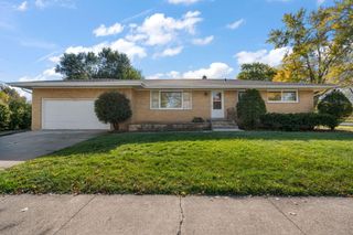 401 E 54th Avenue, Merrillville, IN 46410