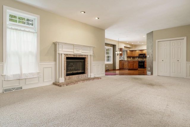 1650 Hemmingway Court, Janesville, WI 53545