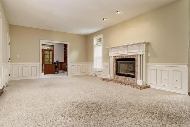 1650 Hemmingway Court, Janesville, WI 53545