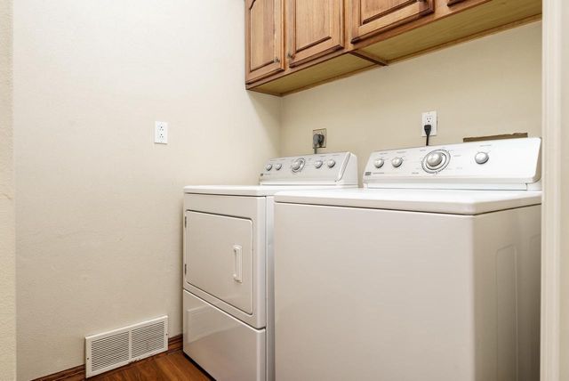 1650 Hemmingway Court, Janesville, WI 53545