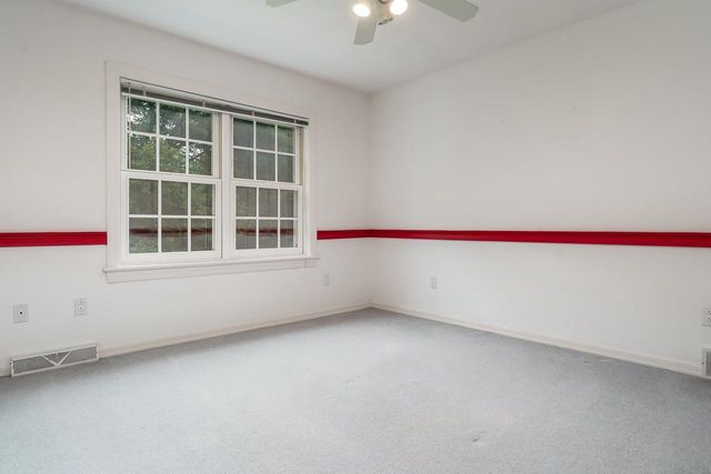 1650 Hemmingway Court, Janesville, WI 53545
