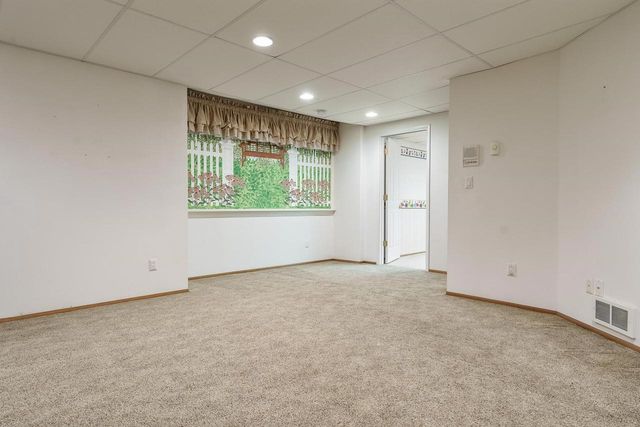 1650 Hemmingway Court, Janesville, WI 53545