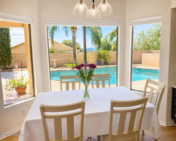 11012 N Divot Drive, Tucson, AZ 85737