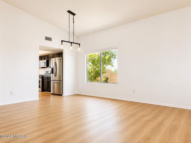 11012 N Divot Drive, Tucson, AZ 85737