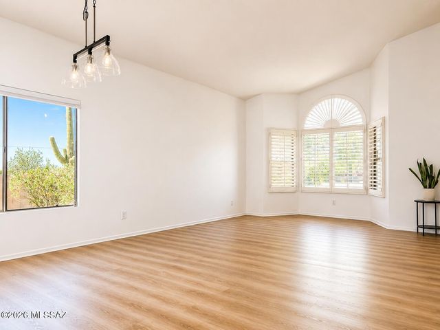 11012 N Divot Drive, Tucson, AZ 85737