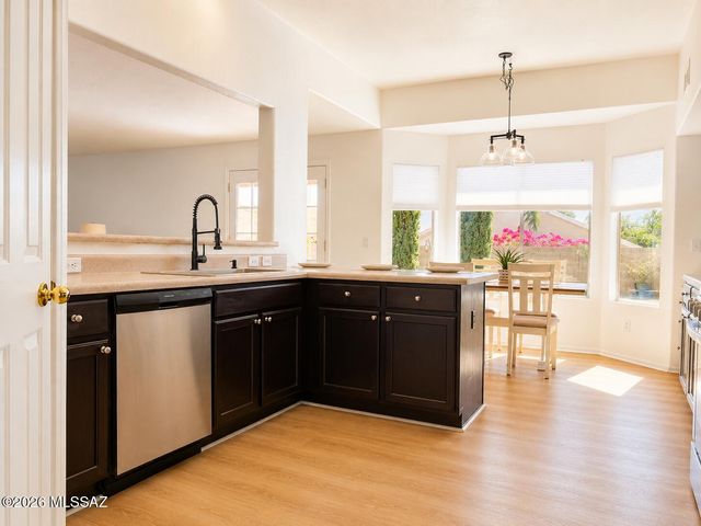 11012 N Divot Drive, Tucson, AZ 85737