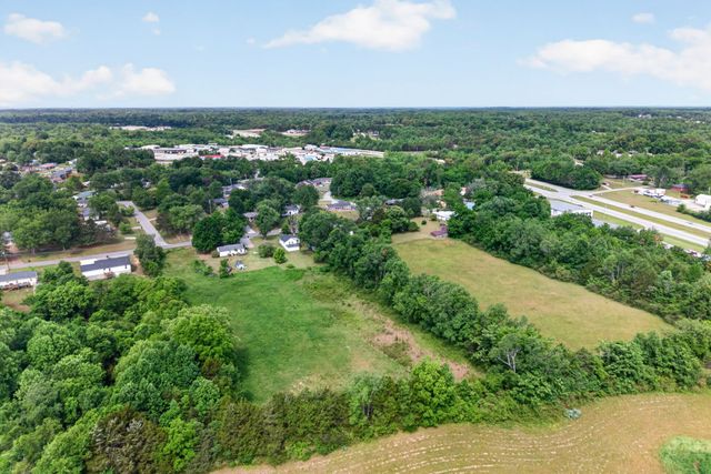 261 Mirandy Rd, Cookeville, TN 38506