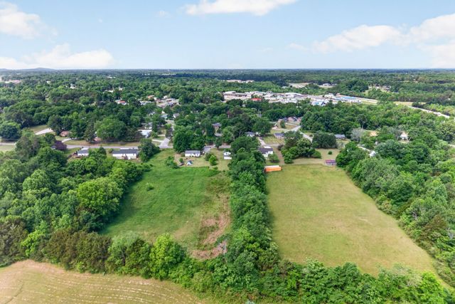 261 Mirandy Rd, Cookeville, TN 38506