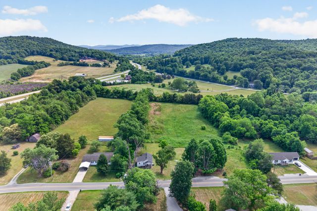 261 Mirandy Rd, Cookeville, TN 38506
