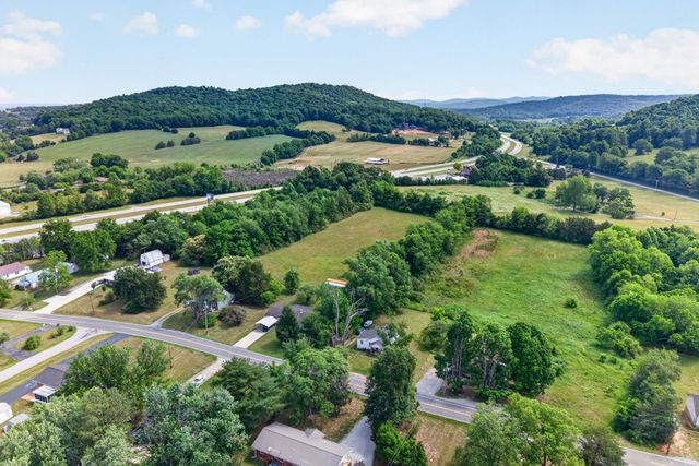 261 Mirandy Rd, Cookeville, TN 38506