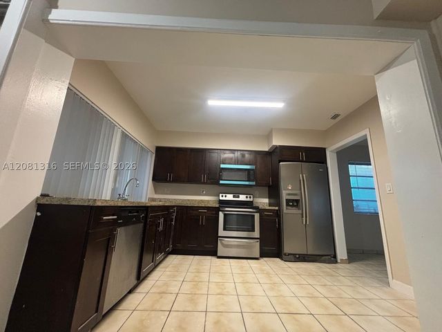 7840 Granada Blvd, Miramar, FL 33023