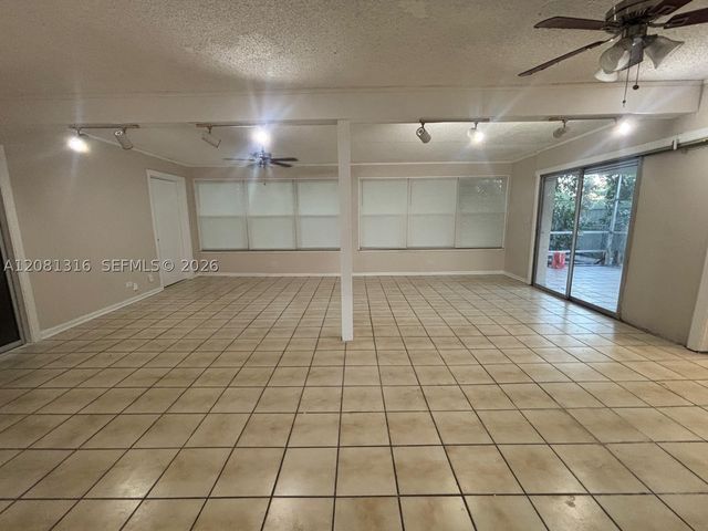 7840 Granada Blvd, Miramar, FL 33023