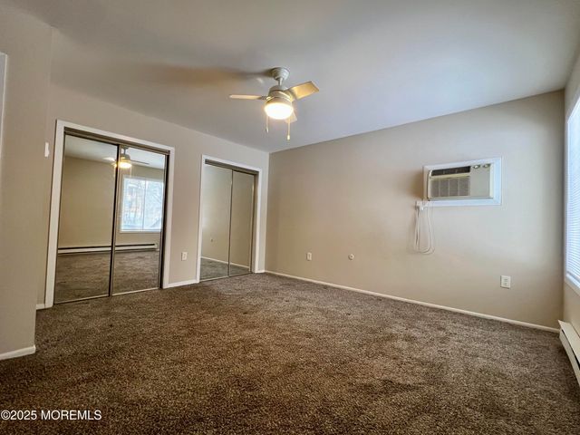 159 Cross Slope Court B, Manalapan, NJ 07726