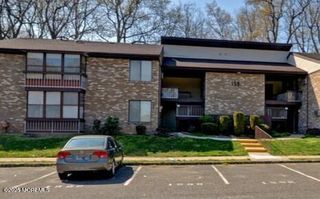 159 Cross Slope Court B, Manalapan, NJ 07726