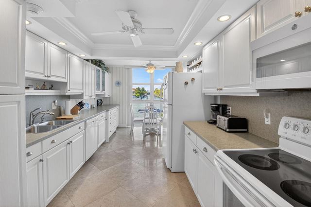 2200 S Ocean Boulevard 202, Delray Beach, FL 33483