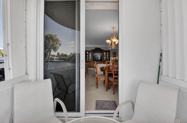 2200 S Ocean Boulevard 202, Delray Beach, FL 33483