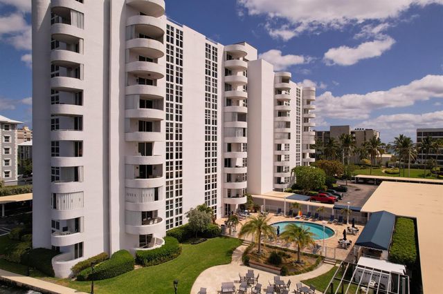 2200 S Ocean Boulevard 202, Delray Beach, FL 33483