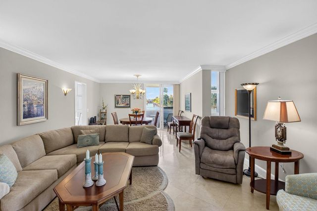 2200 S Ocean Boulevard 202, Delray Beach, FL 33483
