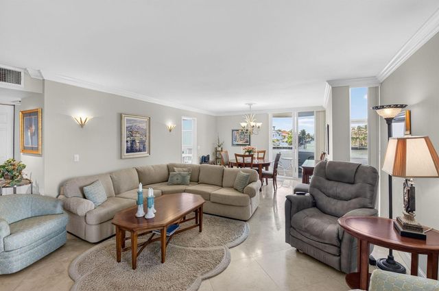2200 S Ocean Boulevard 202, Delray Beach, FL 33483