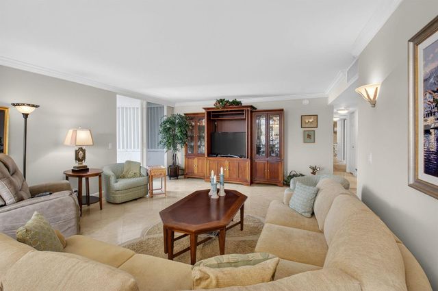 2200 S Ocean Boulevard 202, Delray Beach, FL 33483