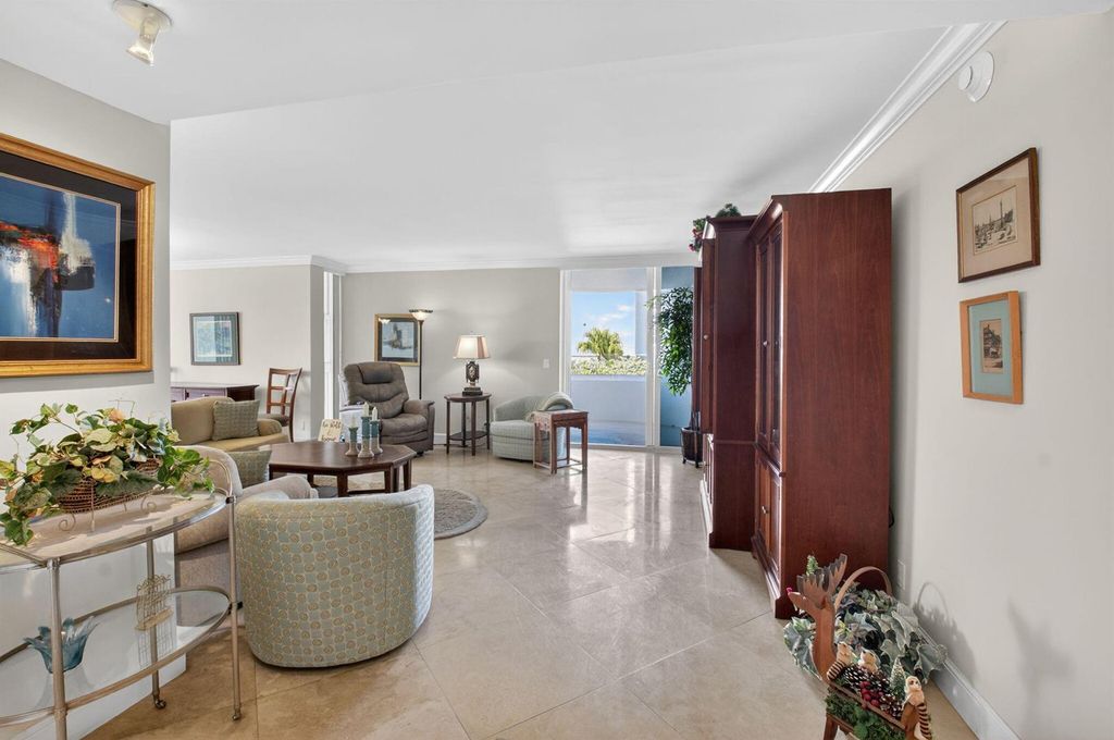 2200 S Ocean Boulevard 202, Delray Beach, FL 33483