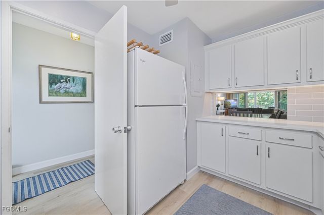 223 3rd AVE S 223, Naples, FL 34102