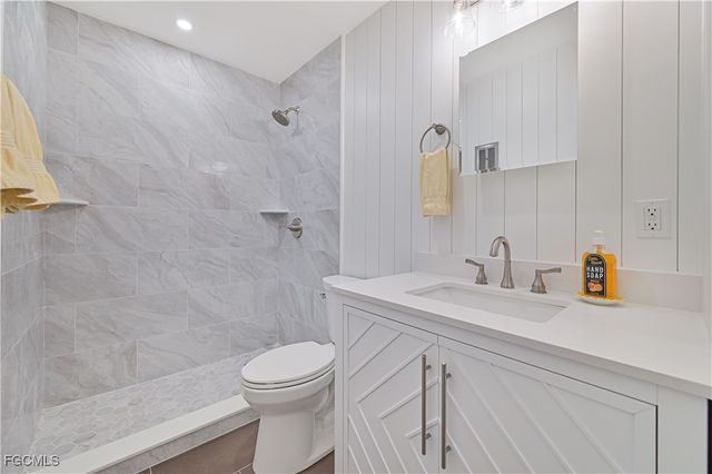 223 3rd AVE S 223, Naples, FL 34102