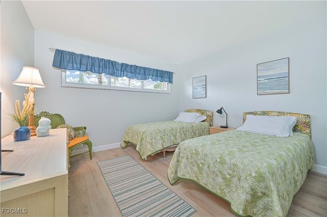 223 3rd AVE S 223, Naples, FL 34102