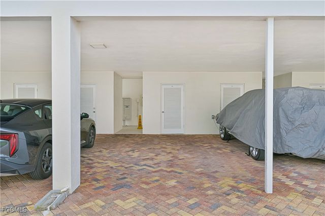 223 3rd AVE S 223, Naples, FL 34102