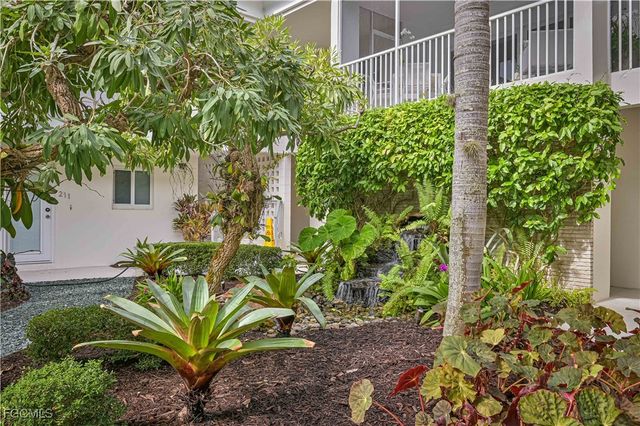 223 3rd AVE S 223, Naples, FL 34102