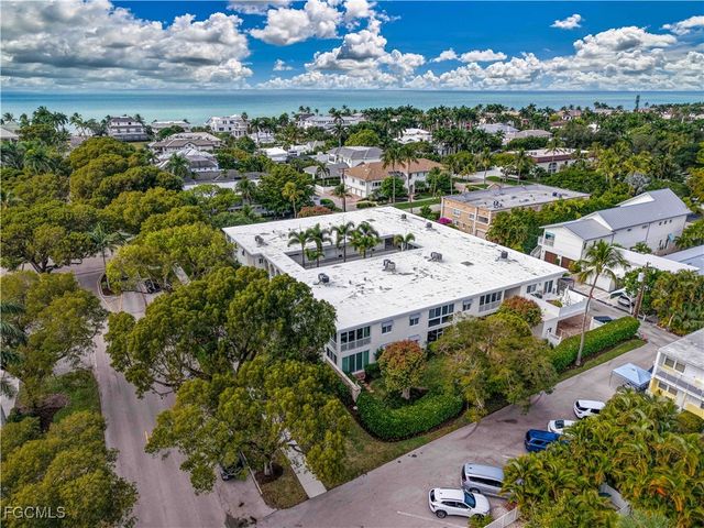 223 3rd AVE S 223, Naples, FL 34102
