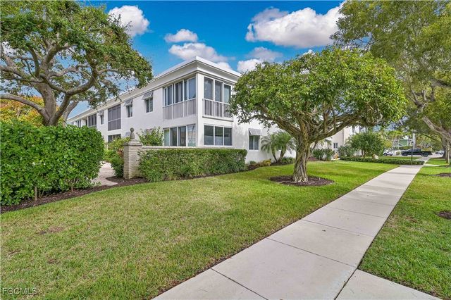 223 3rd AVE S 223, Naples, FL 34102
