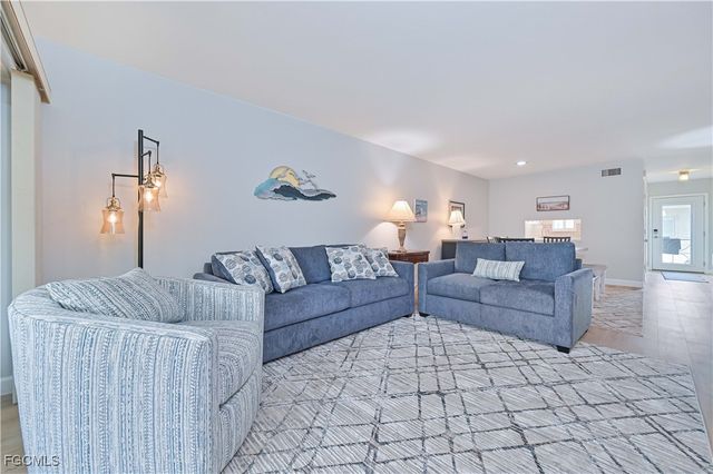 223 3rd AVE S 223, Naples, FL 34102