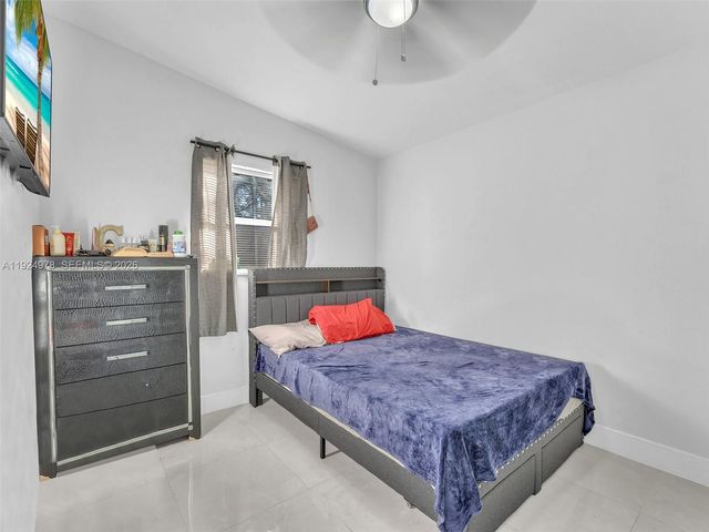 3761 SW 48th Ave, West Park, FL 33023