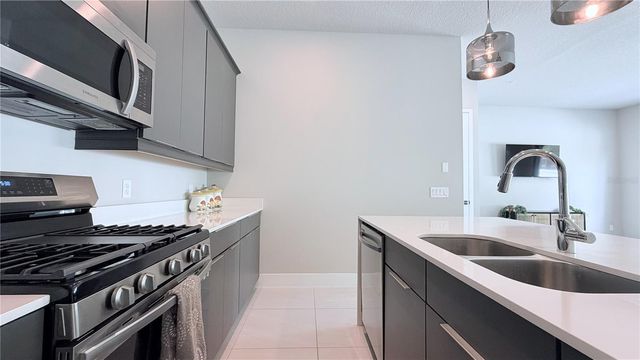 7760 SANDY RIDGE DRIVE 116, Reunion, FL 34747