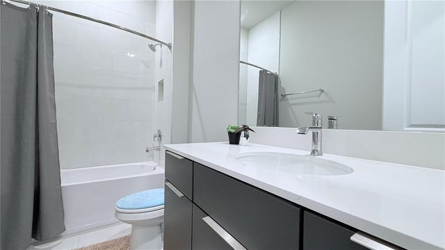 7760 SANDY RIDGE DRIVE 116, Reunion, FL 34747