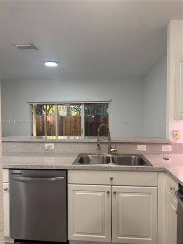 3320 NE 13th Cir Dr 106-23, Homestead, FL 33033