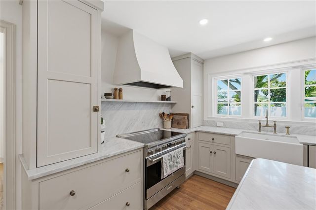 1884 OAKDALE LANE N, Clearwater, FL 33764