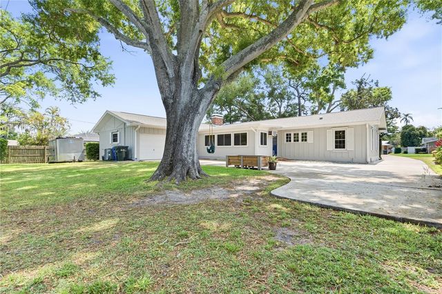 1884 OAKDALE LANE N, Clearwater, FL 33764