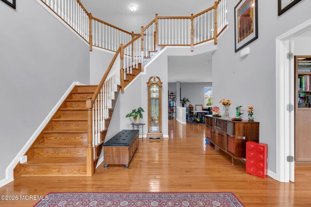 8 Parkside Drive, Jackson, NJ 08527
