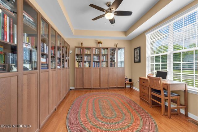 8 Parkside Drive, Jackson, NJ 08527
