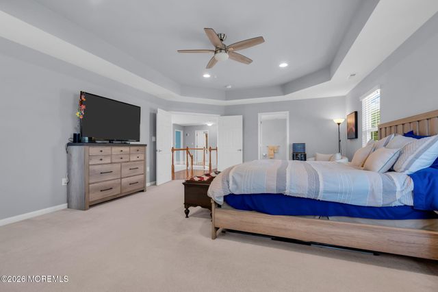 8 Parkside Drive, Jackson, NJ 08527