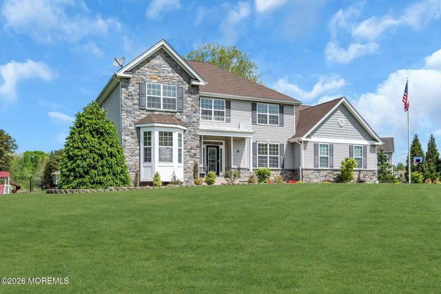 8 Parkside Drive, Jackson, NJ 08527